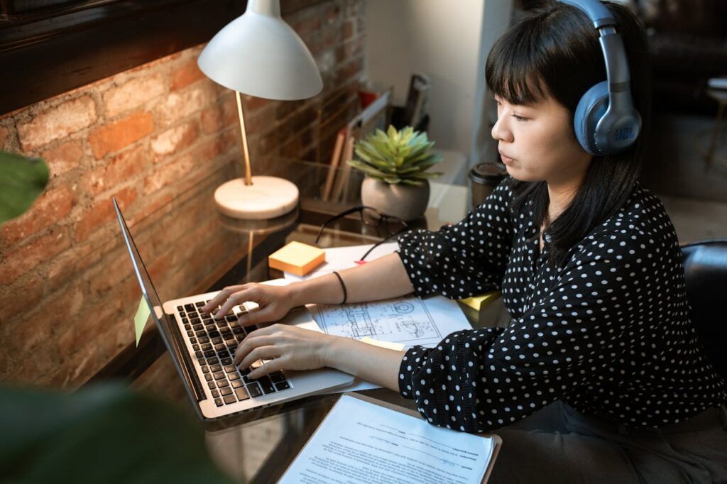 online education benefits for professionals